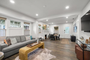 SoHo Serenity - Amazing Home with Private Pool & Hot Tub, SoHo District